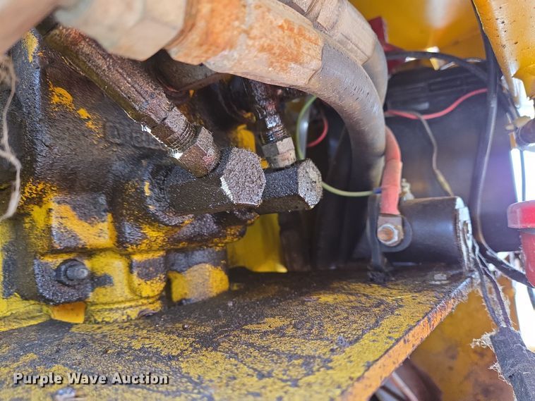 image for item EC3997 1990 Terramite T5B backhoe