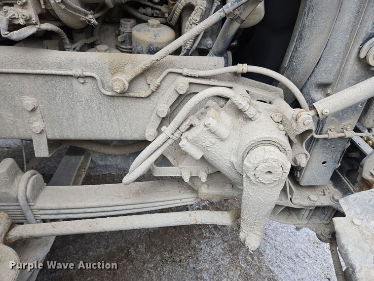 image for item EC4006 2015 Peterbilt 567 dump truck