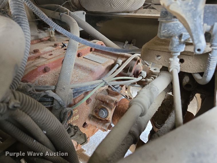 image for item EC4006 2015 Peterbilt 567 dump truck