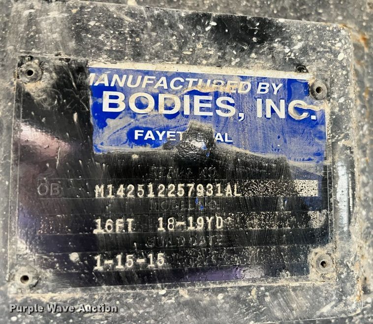 image for item EC4006 2015 Peterbilt 567 dump truck