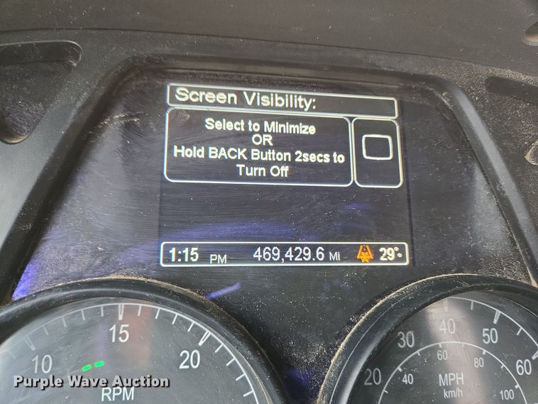 image for item EC4006 2015 Peterbilt 567 dump truck