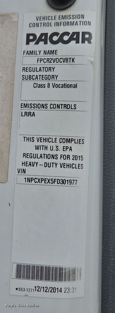 image for item EC4006 2015 Peterbilt 567 dump truck