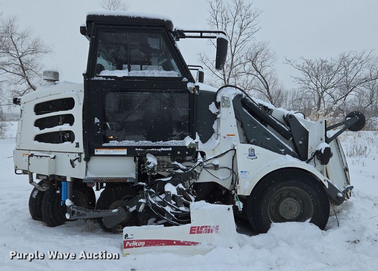 image for item EC4011 Elgin Pelican NP street sweeper