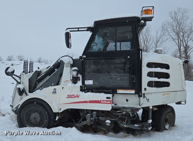 image for item EC4011 Elgin Pelican NP street sweeper