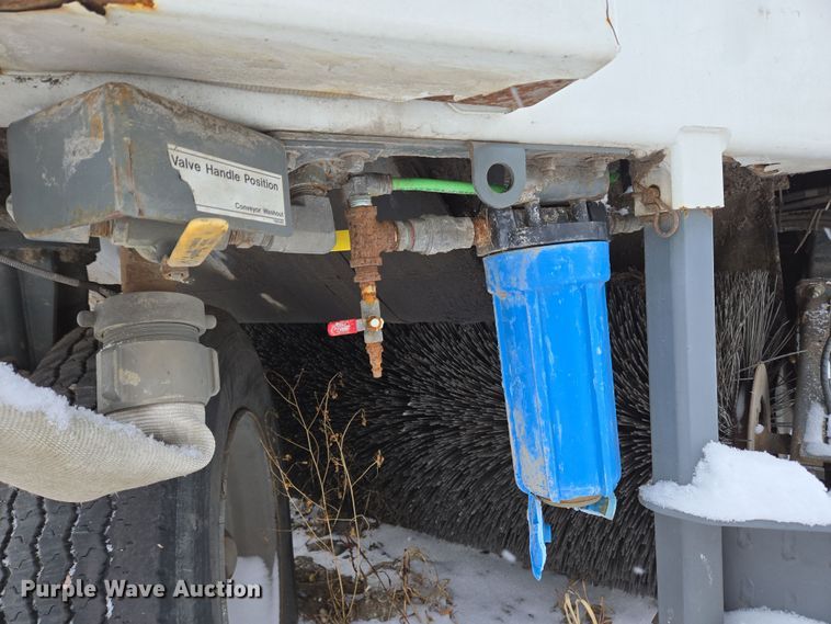 image for item EC4011 Elgin Pelican NP street sweeper