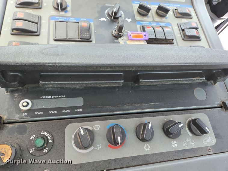 image for item EC4011 Elgin Pelican NP street sweeper