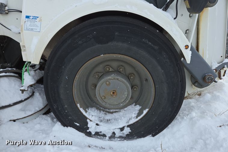 image for item EC4011 Elgin Pelican NP street sweeper