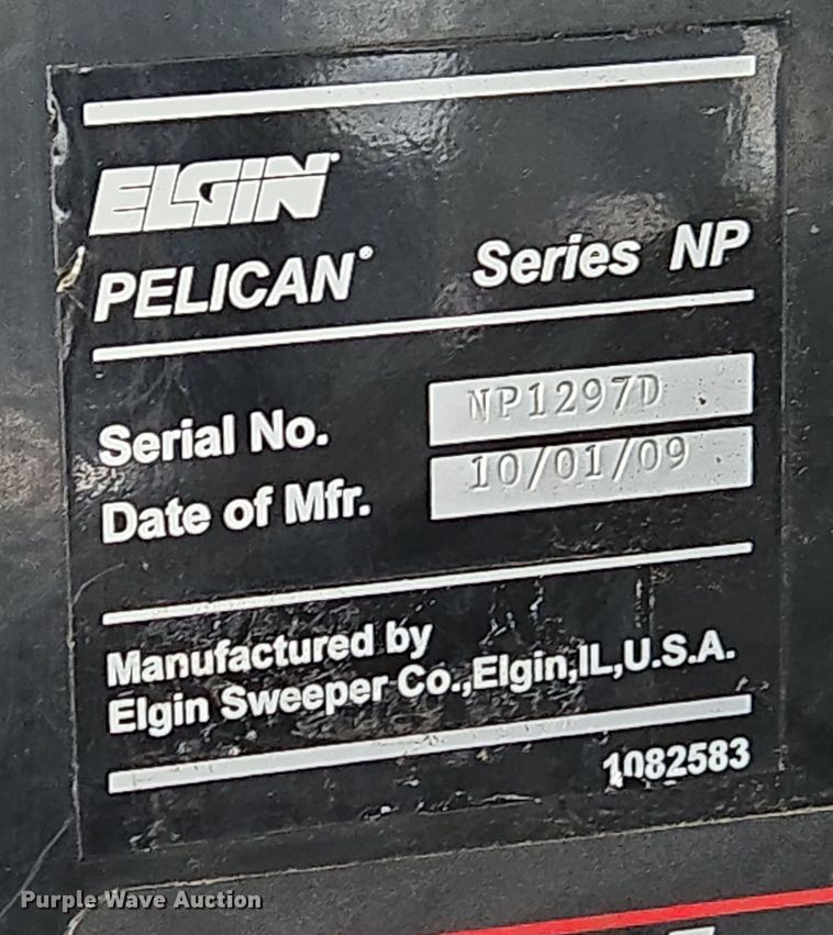 image for item EC4011 Elgin Pelican NP street sweeper