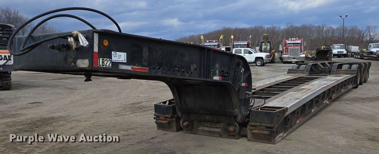 image for item EC4017 2008 X-L Specialized lowboy equipment trailer
