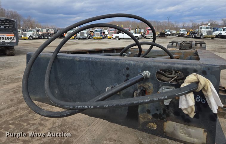 image for item EC4017 2008 X-L Specialized lowboy equipment trailer