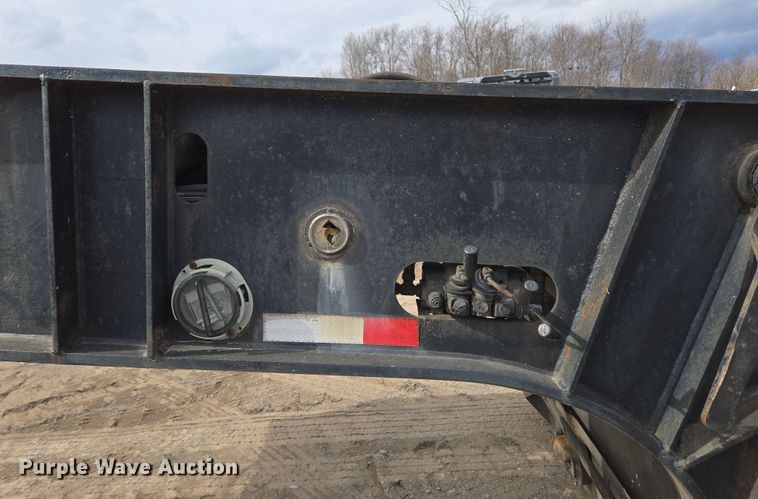 image for item EC4017 2008 X-L Specialized lowboy equipment trailer