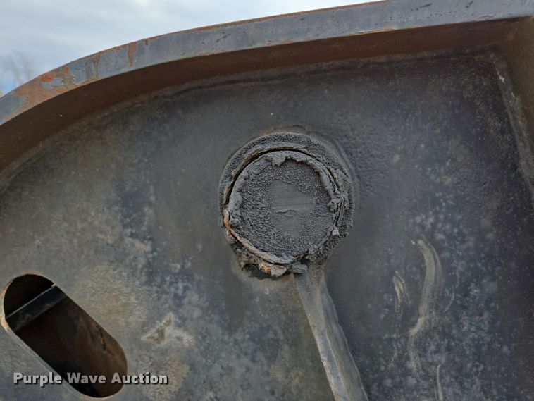 image for item EC4017 2008 X-L Specialized lowboy equipment trailer