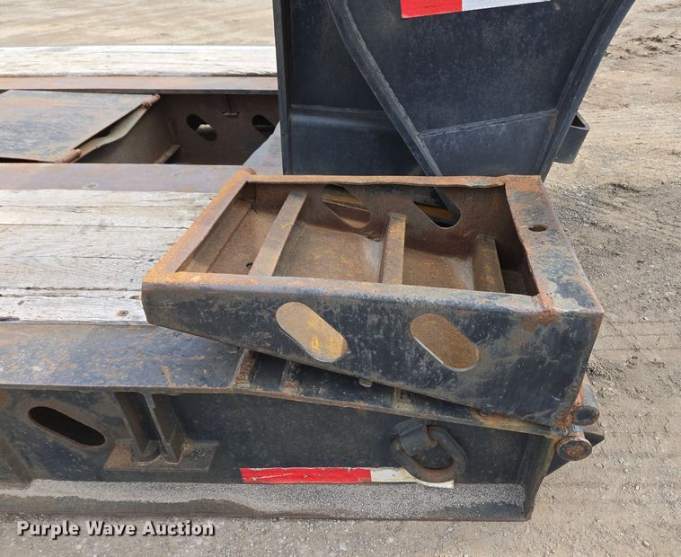 image for item EC4017 2008 X-L Specialized lowboy equipment trailer