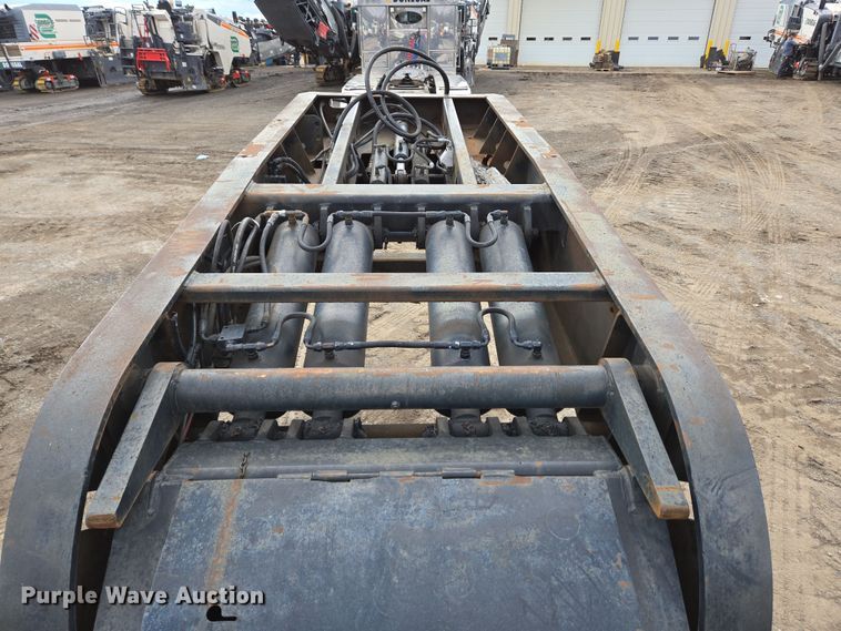 image for item EC4017 2008 X-L Specialized lowboy equipment trailer