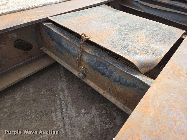 image for item EC4017 2008 X-L Specialized lowboy equipment trailer