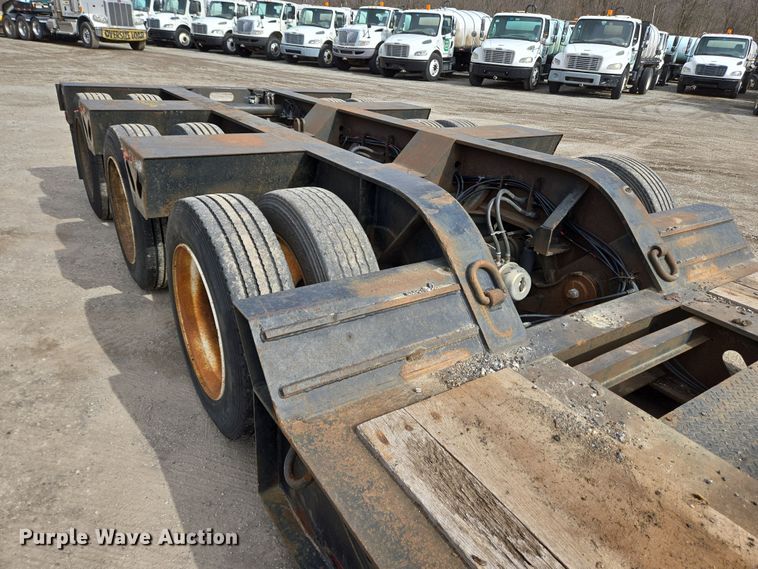 image for item EC4017 2008 X-L Specialized lowboy equipment trailer