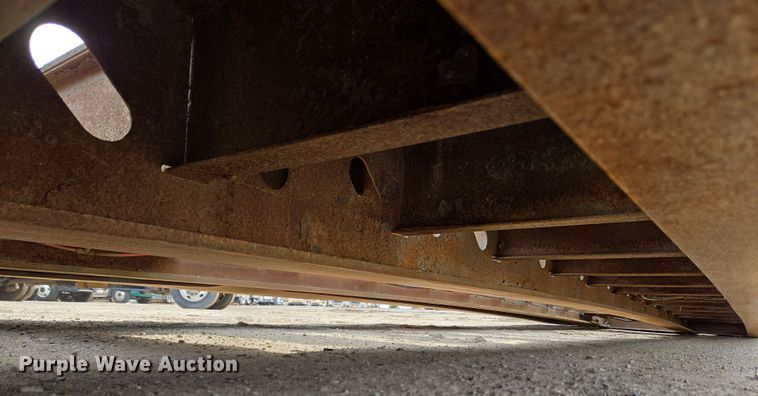 image for item EC4017 2008 X-L Specialized lowboy equipment trailer