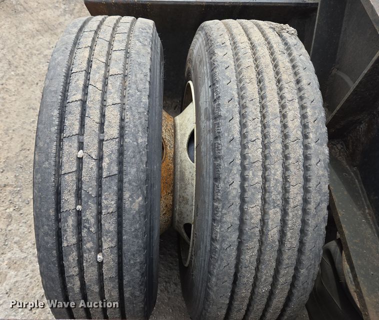 image for item EC4017 2008 X-L Specialized lowboy equipment trailer