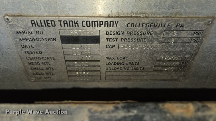 image for item EC4018 2003 Ford F750 Super Duty XLT water truck