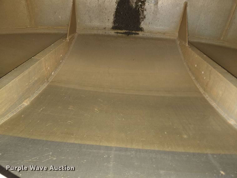 image for item EC4018 2003 Ford F750 Super Duty XLT water truck