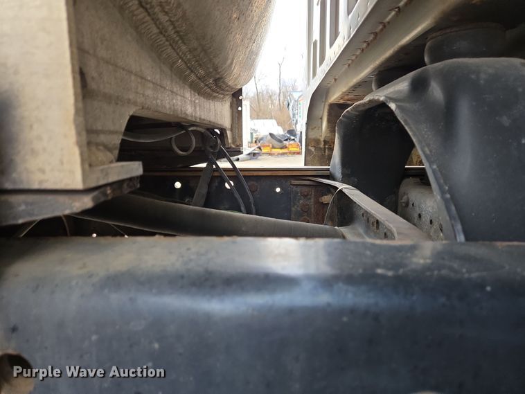 image for item EC4018 2003 Ford F750 Super Duty XLT water truck