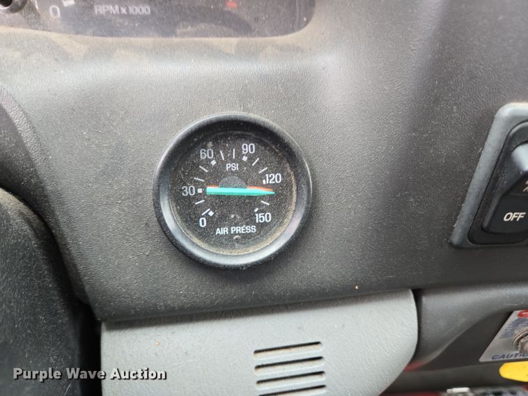 image for item EC4018 2003 Ford F750 Super Duty XLT water truck