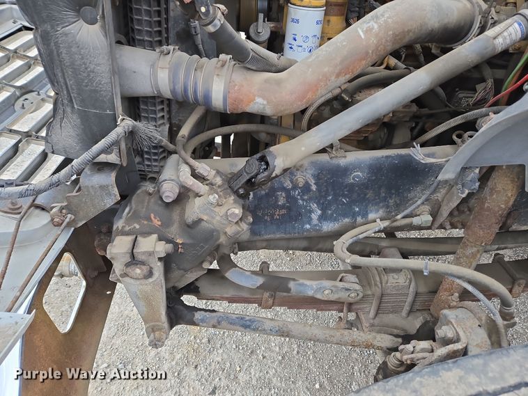 image for item EC4018 2003 Ford F750 Super Duty XLT water truck