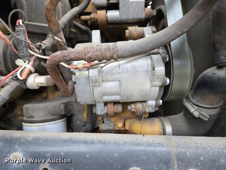 image for item EC4018 2003 Ford F750 Super Duty XLT water truck