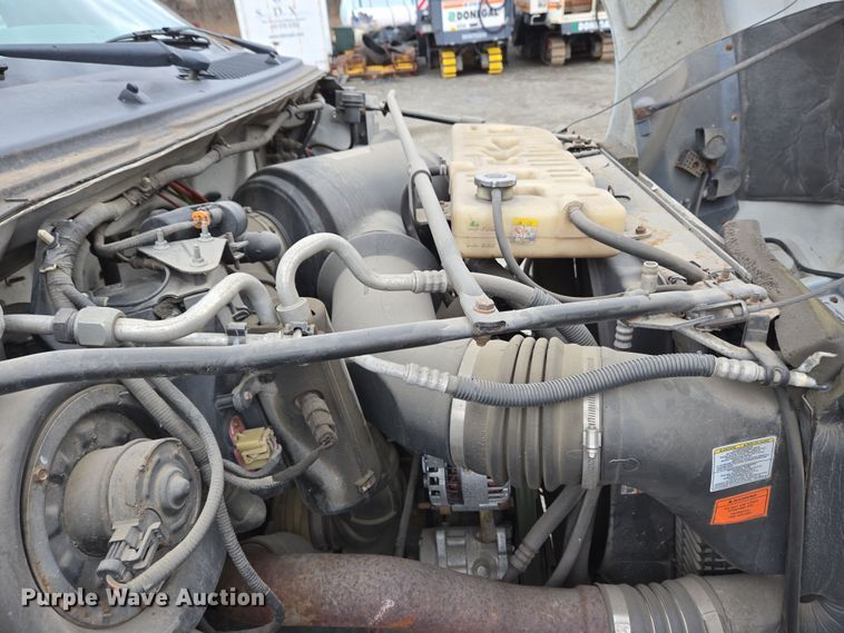 image for item EC4018 2003 Ford F750 Super Duty XLT water truck