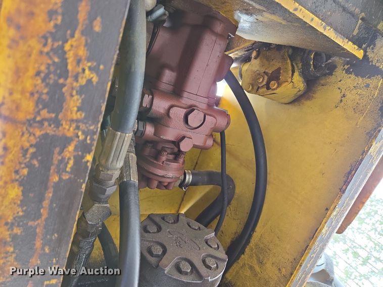 image for item EC4019 1990 Terramite T5C backhoe