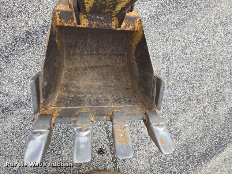 image for item EC4019 1990 Terramite T5C backhoe