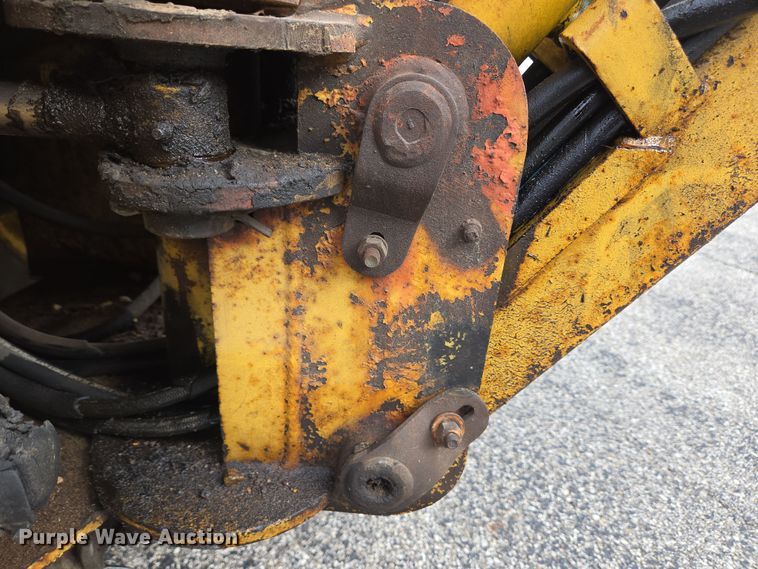 image for item EC4019 1990 Terramite T5C backhoe