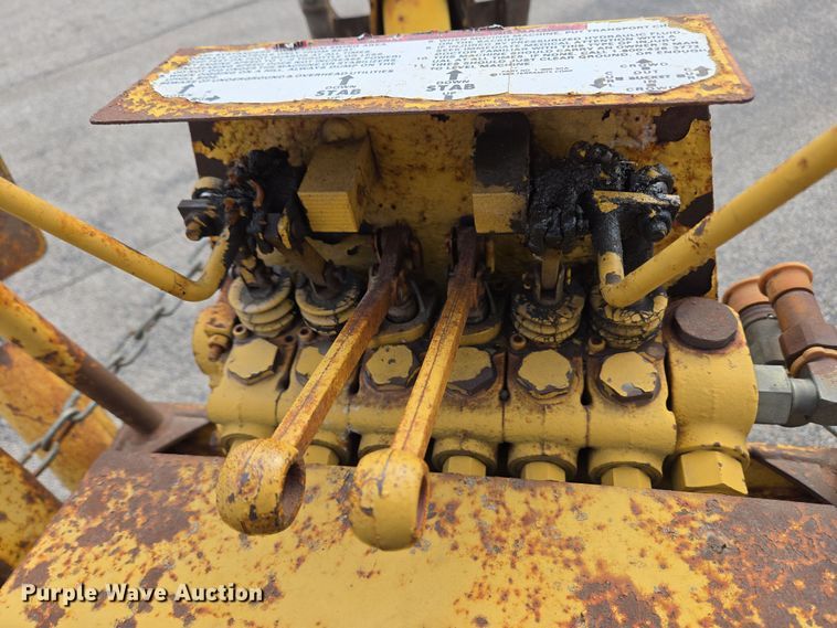 image for item EC4019 1990 Terramite T5C backhoe