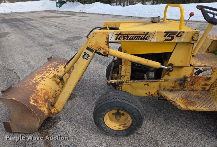 image for item EC4019 1990 Terramite T5C backhoe