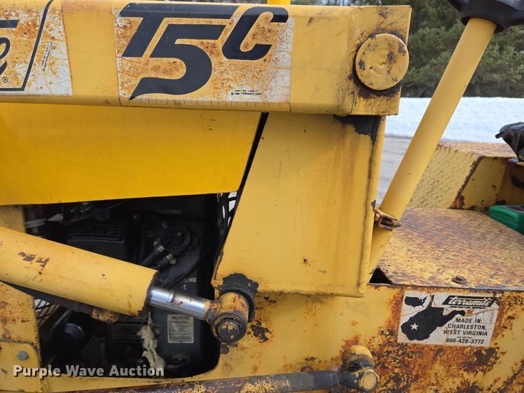 image for item EC4019 1990 Terramite T5C backhoe