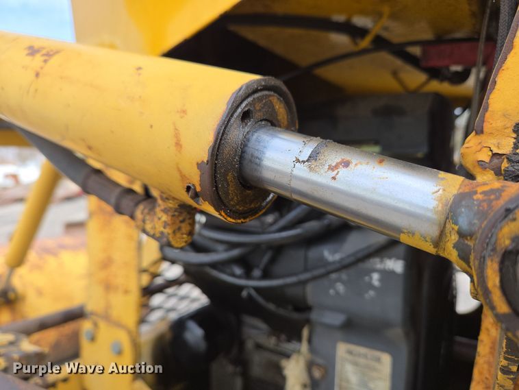 image for item EC4019 1990 Terramite T5C backhoe