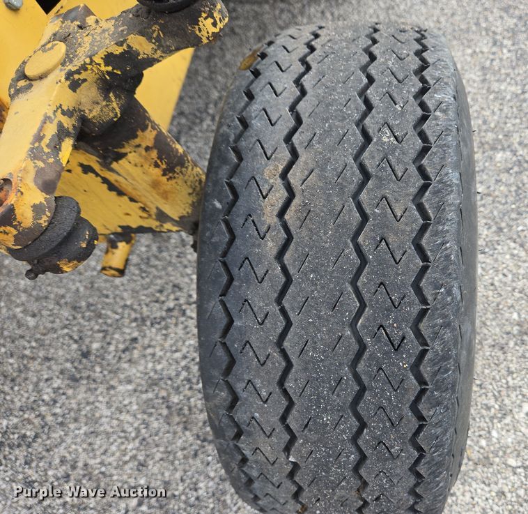 image for item EC4019 1990 Terramite T5C backhoe