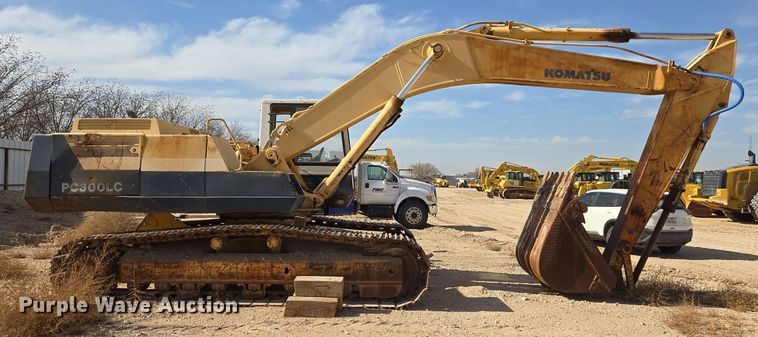 image for item ED2476 1990 Komatsu PC300LC-5L excavator