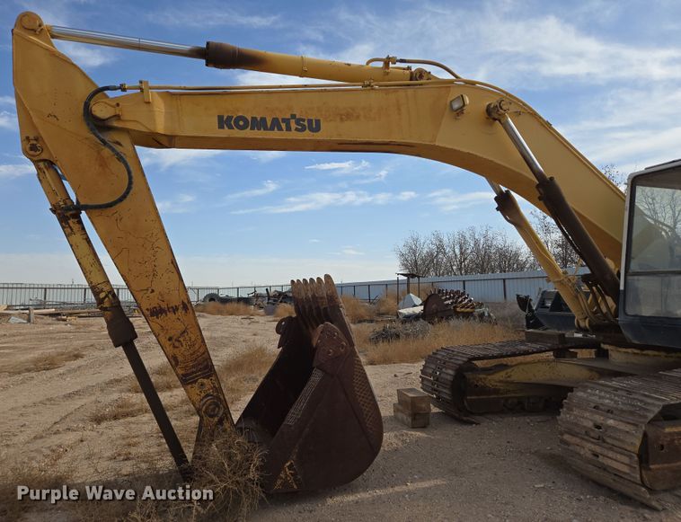 image for item ED2476 1990 Komatsu PC300LC-5L excavator