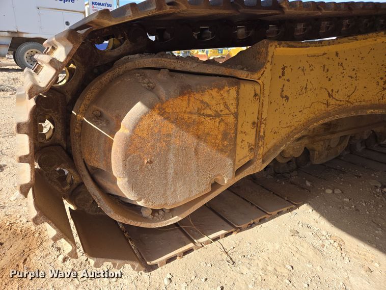 image for item ED2476 1990 Komatsu PC300LC-5L excavator