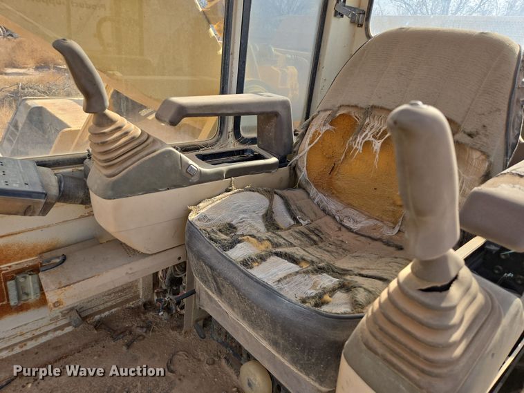 image for item ED2476 1990 Komatsu PC300LC-5L excavator