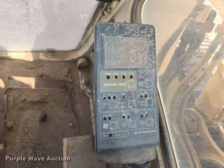 image for item ED2476 1990 Komatsu PC300LC-5L excavator