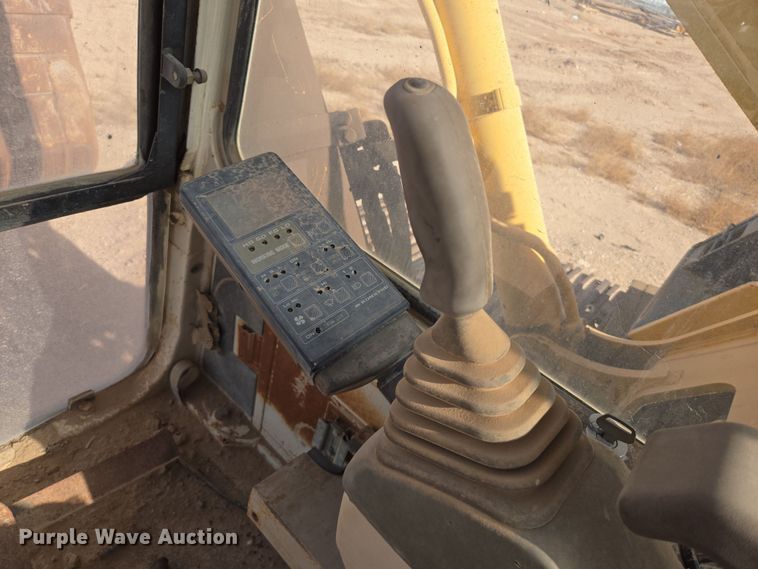 image for item ED2476 1990 Komatsu PC300LC-5L excavator