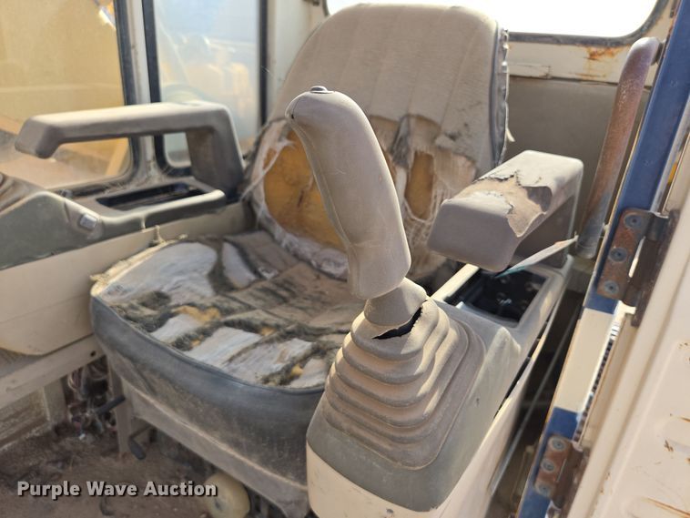 image for item ED2476 1990 Komatsu PC300LC-5L excavator