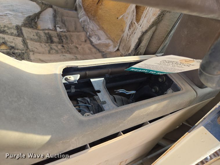 image for item ED2476 1990 Komatsu PC300LC-5L excavator