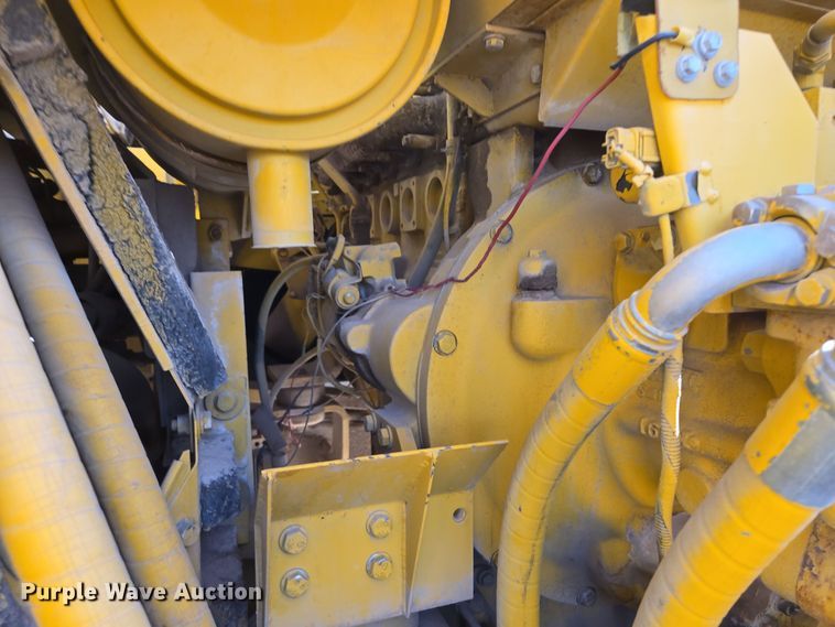 image for item ED2476 1990 Komatsu PC300LC-5L excavator