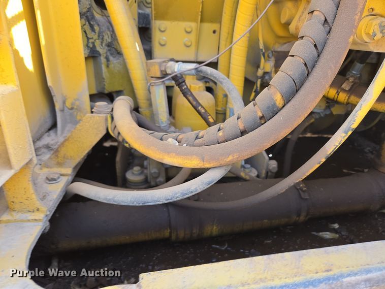 image for item ED2476 1990 Komatsu PC300LC-5L excavator