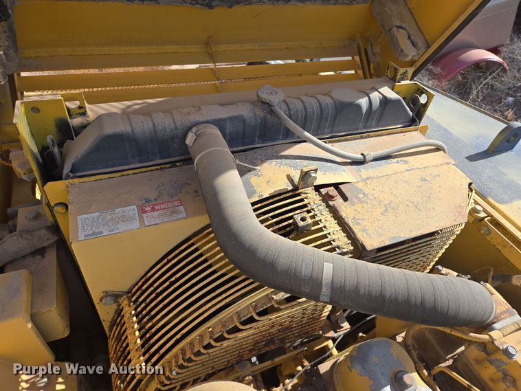 image for item ED2476 1990 Komatsu PC300LC-5L excavator