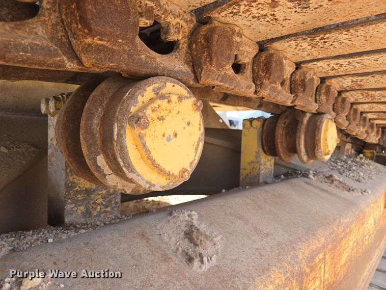 image for item ED2476 1990 Komatsu PC300LC-5L excavator