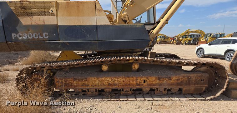 image for item ED2476 1990 Komatsu PC300LC-5L excavator